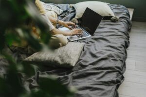 How to Create a Relaxing Home Office for Better Comfort and Productivity